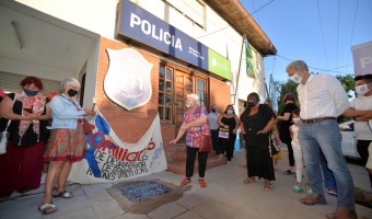 LA COMISIN POR LA MEMORIA REPUSO LA BALDOSA PARA RECORDAR A LOS DESAPARECIDOS